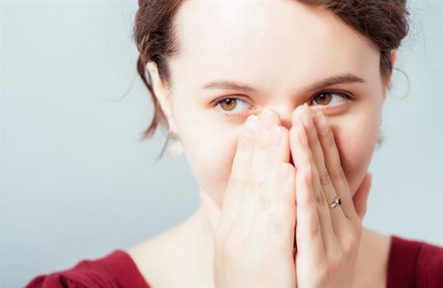 为什么人在尴尬时会脸红？为什么尴尬时我们会